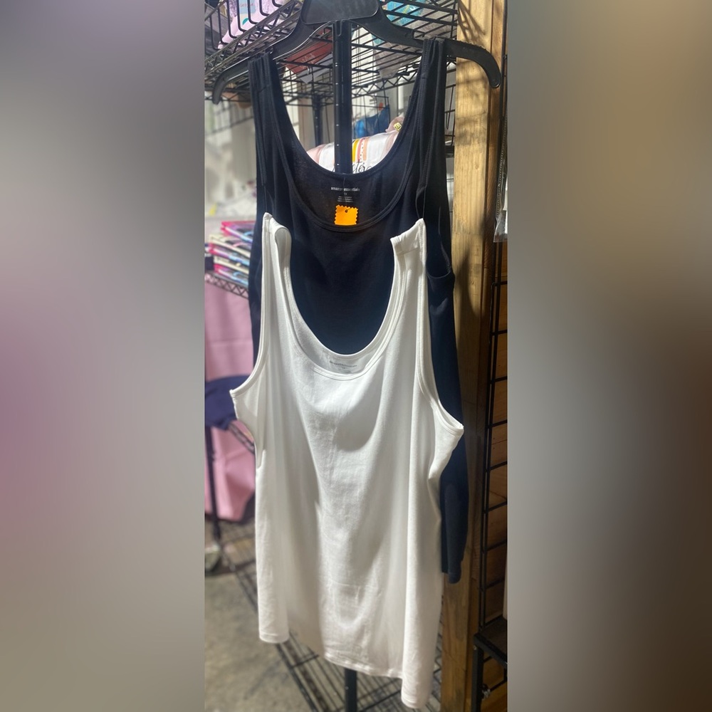 1X Tank Top (2 pack) Amazon Essentials NWOT